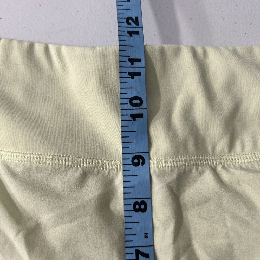 Athleta Shorts Womens Medium Green‎ Run With It Athleisure - Picture 5 of 9
